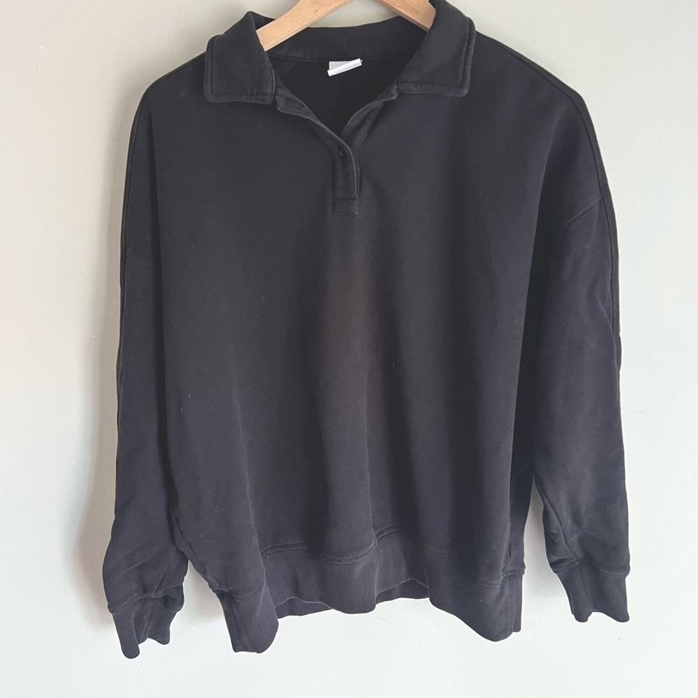 Outdoor Voices sweatshirt